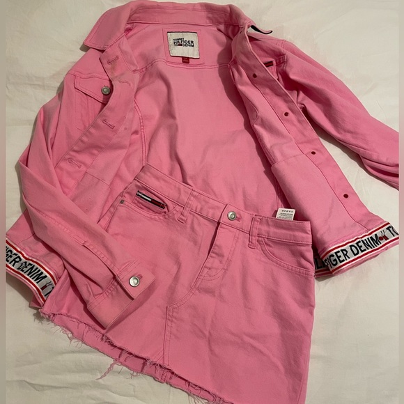 SOLD - Picture 1 of 7